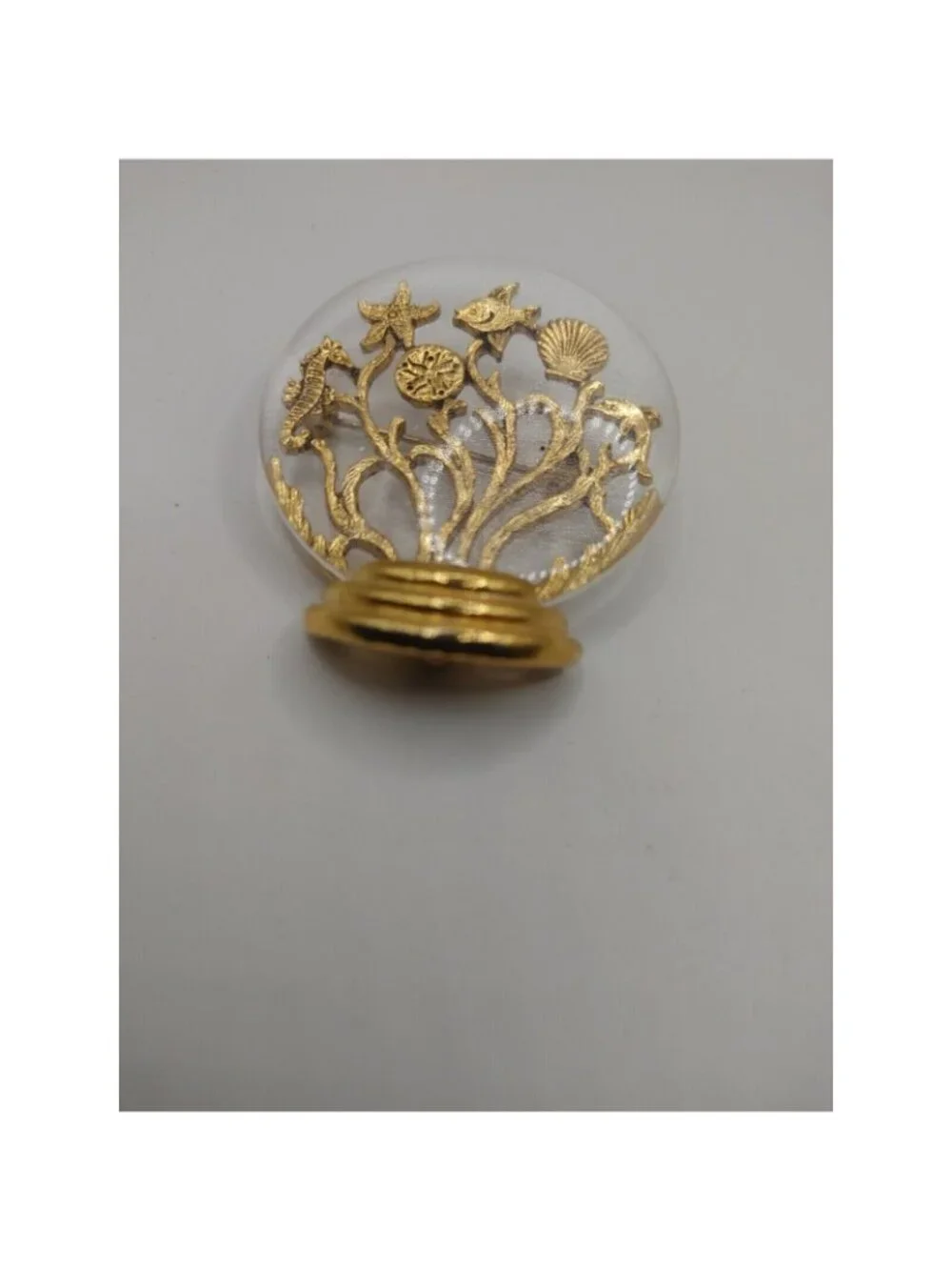 Unbranded pin acrylic